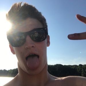 Meet your Posher, Cole